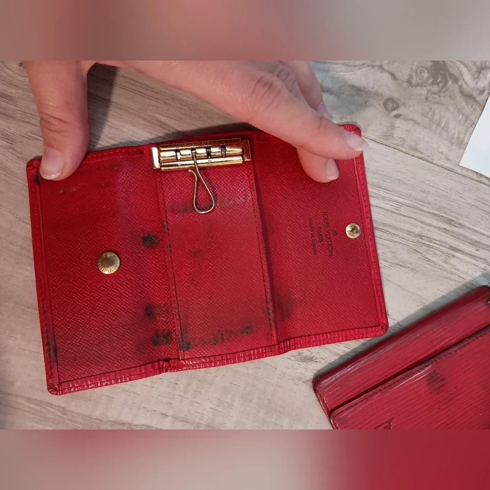 Louis Vuitton 2  Key Cases Multicles Red